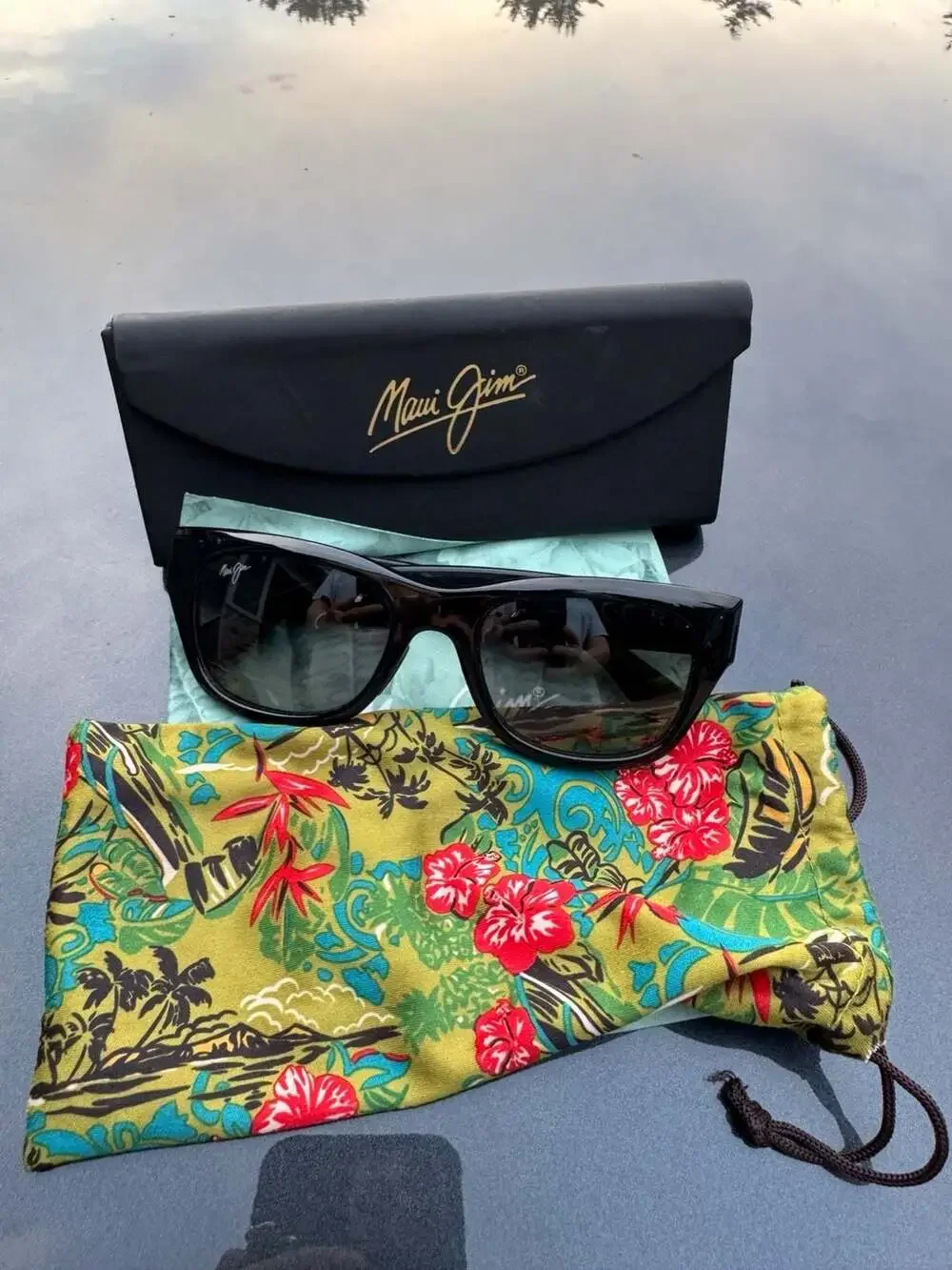 Maui Jim Black Polarized Sport Sunglasses with Case and Pouch